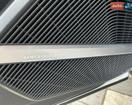 Білий Ауді Ку 5, об'ємом двигуна 2 л та пробігом 185 тис. км за 20990 $, фото 21 на Automoto.ua