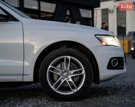 Білий Ауді Ку 5, об'ємом двигуна 1.98 л та пробігом 124 тис. км за 18900 $, фото 9 на Automoto.ua