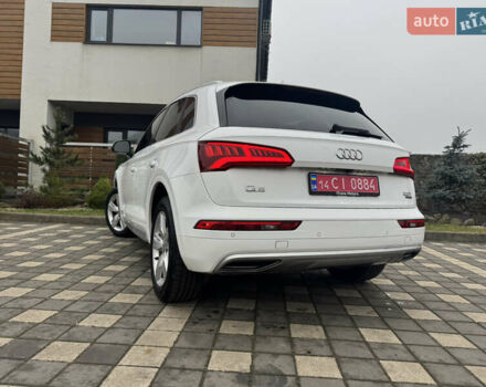 Білий Ауді Ку 5, об'ємом двигуна 2 л та пробігом 185 тис. км за 20990 $, фото 32 на Automoto.ua