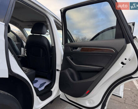 Белый Ауди Ку 5, объемом двигателя 2 л и пробегом 167 тыс. км за 16499 $, фото 35 на Automoto.ua