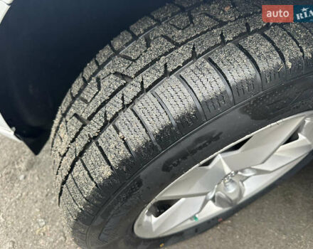 Белый Ауди Ку 5, объемом двигателя 2 л и пробегом 130 тыс. км за 17500 $, фото 29 на Automoto.ua