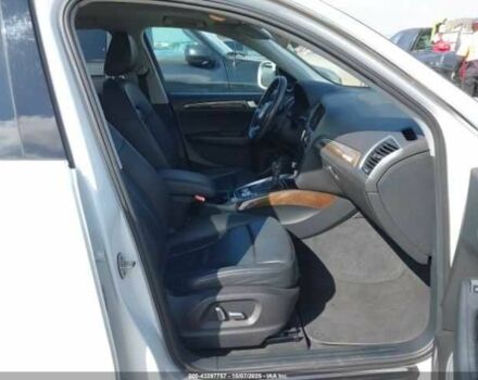 Білий Ауді Ку 5, об'ємом двигуна 2 л та пробігом 122 тис. км за 2900 $, фото 4 на Automoto.ua