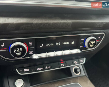 Білий Ауді Ку 5, об'ємом двигуна 2 л та пробігом 185 тис. км за 20990 $, фото 57 на Automoto.ua