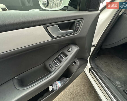Белый Ауди Ку 5, объемом двигателя 2 л и пробегом 130 тыс. км за 17500 $, фото 35 на Automoto.ua