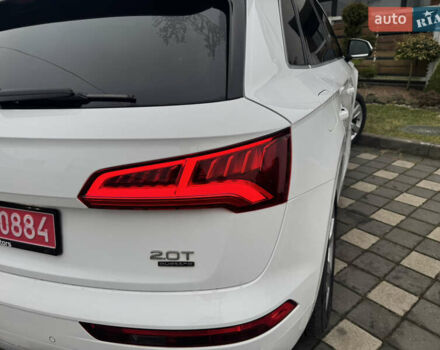 Білий Ауді Ку 5, об'ємом двигуна 2 л та пробігом 185 тис. км за 20990 $, фото 8 на Automoto.ua