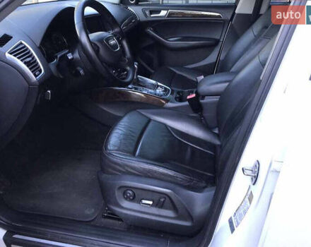 Белый Ауди Ку 5, объемом двигателя 1.98 л и пробегом 165 тыс. км за 12500 $, фото 8 на Automoto.ua