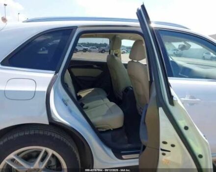 Білий Ауді Ку 5, об'ємом двигуна 2 л та пробігом 90 тис. км за 2200 $, фото 7 на Automoto.ua