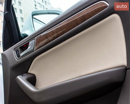 Белый Ауди Ку 5, объемом двигателя 1.98 л и пробегом 99 тыс. км за 15800 $, фото 61 на Automoto.ua