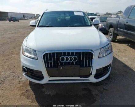 Белый Ауди Ку 5, объемом двигателя 2 л и пробегом 76 тыс. км за 4000 $, фото 11 на Automoto.ua