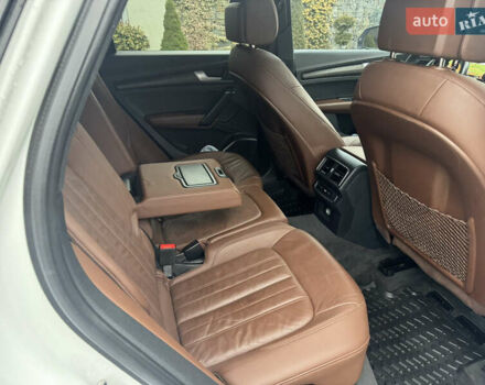 Білий Ауді Ку 5, об'ємом двигуна 2 л та пробігом 185 тис. км за 20990 $, фото 49 на Automoto.ua