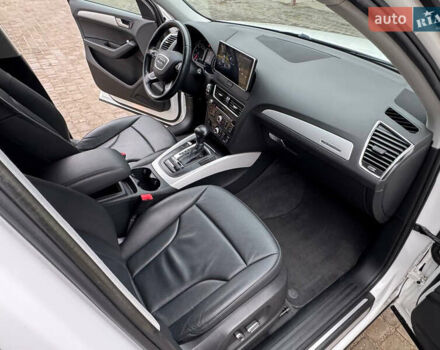 Белый Ауди Ку 5, объемом двигателя 2 л и пробегом 129 тыс. км за 17500 $, фото 12 на Automoto.ua