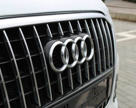 Білий Ауді Ку 5, об'ємом двигуна 2 л та пробігом 150 тис. км за 16900 $, фото 6 на Automoto.ua