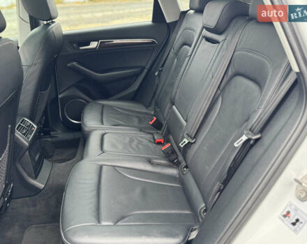 Белый Ауди Ку 5, объемом двигателя 3 л и пробегом 179 тыс. км за 17900 $, фото 16 на Automoto.ua