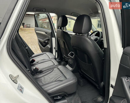 Белый Ауди Ку 5, объемом двигателя 2 л и пробегом 129 тыс. км за 15450 $, фото 60 на Automoto.ua