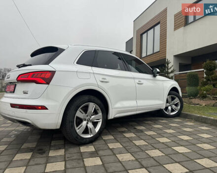 Білий Ауді Ку 5, об'ємом двигуна 2 л та пробігом 185 тис. км за 20990 $, фото 19 на Automoto.ua