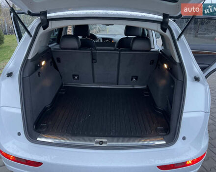 Белый Ауди Ку 5, объемом двигателя 2 л и пробегом 233 тыс. км за 15500 $, фото 26 на Automoto.ua