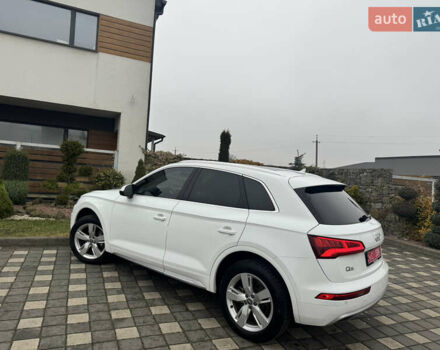 Білий Ауді Ку 5, об'ємом двигуна 2 л та пробігом 185 тис. км за 20990 $, фото 31 на Automoto.ua