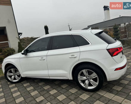 Білий Ауді Ку 5, об'ємом двигуна 2 л та пробігом 185 тис. км за 20990 $, фото 30 на Automoto.ua