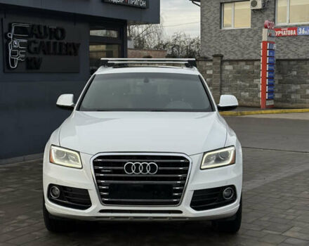 Белый Ауди Ку 5, объемом двигателя 2 л и пробегом 175 тыс. км за 16288 $, фото 1 на Automoto.ua