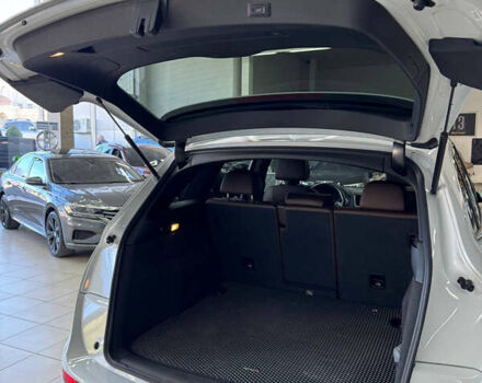 Белый Ауди Ку 5, объемом двигателя 2 л и пробегом 174 тыс. км за 16800 $, фото 5 на Automoto.ua