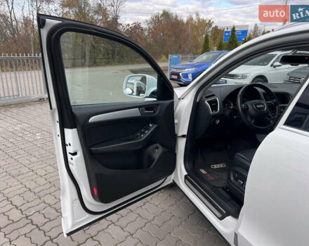 Белый Ауди Ку 5, объемом двигателя 1.98 л и пробегом 144 тыс. км за 15490 $, фото 12 на Automoto.ua