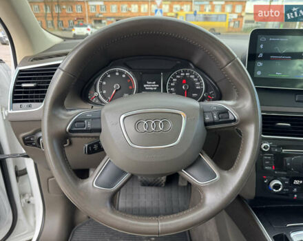 Белый Ауди Ку 5, объемом двигателя 1.98 л и пробегом 175 тыс. км за 17100 $, фото 9 на Automoto.ua