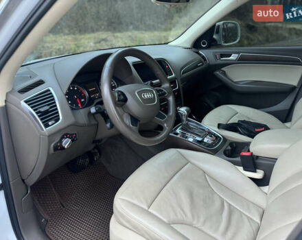 Білий Ауді Ку 5, об'ємом двигуна 1.98 л та пробігом 130 тис. км за 16950 $, фото 53 на Automoto.ua