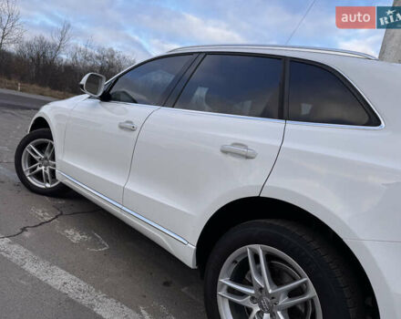 Белый Ауди Ку 5, объемом двигателя 2 л и пробегом 167 тыс. км за 16499 $, фото 31 на Automoto.ua