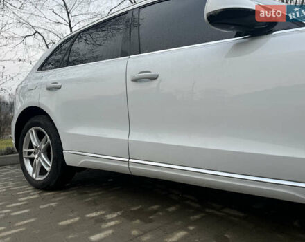 Білий Ауді Ку 5, об'ємом двигуна 1.98 л та пробігом 130 тис. км за 16950 $, фото 21 на Automoto.ua