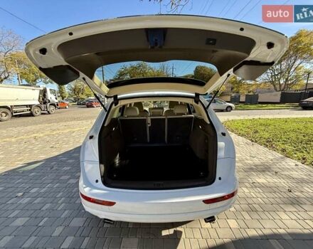 Білий Ауді Ку 5, об'ємом двигуна 1.98 л та пробігом 191 тис. км за 17800 $, фото 74 на Automoto.ua