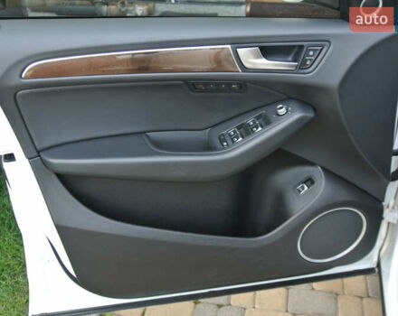 Белый Ауди Ку 5, объемом двигателя 1.98 л и пробегом 146 тыс. км за 17900 $, фото 10 на Automoto.ua