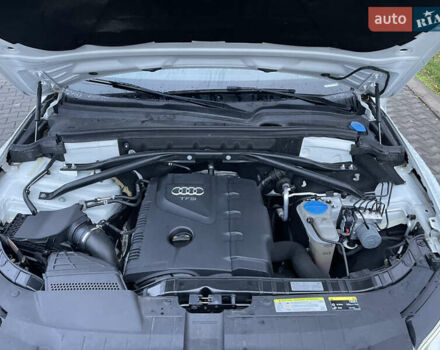 Белый Ауди Ку 5, объемом двигателя 2 л и пробегом 233 тыс. км за 15500 $, фото 25 на Automoto.ua