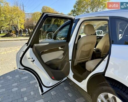 Білий Ауді Ку 5, об'ємом двигуна 1.98 л та пробігом 191 тис. км за 17800 $, фото 61 на Automoto.ua