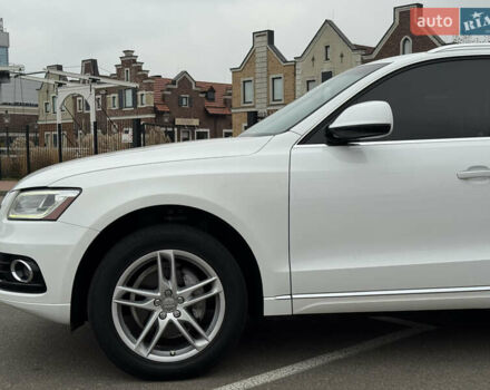 Белый Ауди Ку 5, объемом двигателя 1.98 л и пробегом 79 тыс. км за 16500 $, фото 4 на Automoto.ua