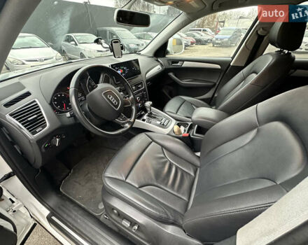 Белый Ауди Ку 5, объемом двигателя 2 л и пробегом 130 тыс. км за 17500 $, фото 33 на Automoto.ua