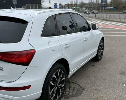 Белый Ауди Ку 5, объемом двигателя 1.98 л и пробегом 141 тыс. км за 17500 $, фото 23 на Automoto.ua