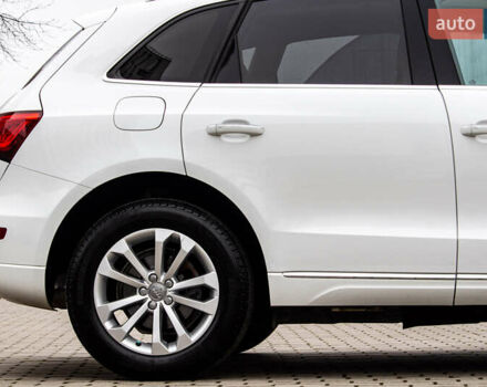 Белый Ауди Ку 5, объемом двигателя 1.98 л и пробегом 99 тыс. км за 15800 $, фото 20 на Automoto.ua