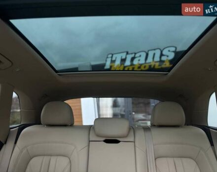 Білий Ауді Ку 5, об'ємом двигуна 2 л та пробігом 215 тис. км за 22000 $, фото 38 на Automoto.ua