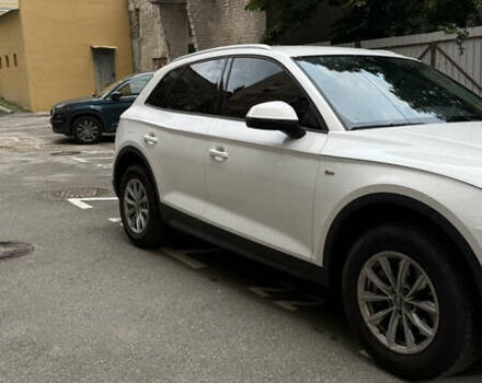 Білий Ауді Ку 5, об'ємом двигуна 1.97 л та пробігом 162 тис. км за 30200 $, фото 1 на Automoto.ua