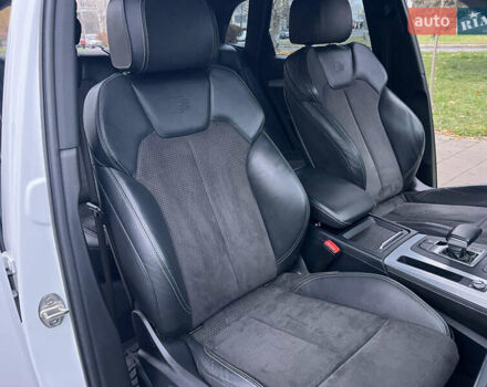 Белый Ауди Ку 5, объемом двигателя 1.97 л и пробегом 139 тыс. км за 28800 $, фото 48 на Automoto.ua