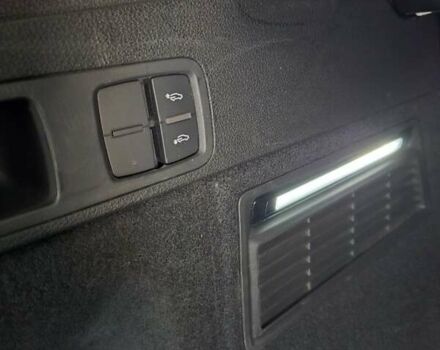 Білий Ауді Ку 5, об'ємом двигуна 1.97 л та пробігом 115 тис. км за 32000 $, фото 14 на Automoto.ua