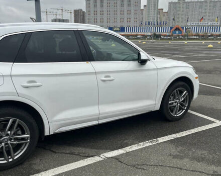 Білий Ауді Ку 5, об'ємом двигуна 1.98 л та пробігом 94 тис. км за 29800 $, фото 6 на Automoto.ua