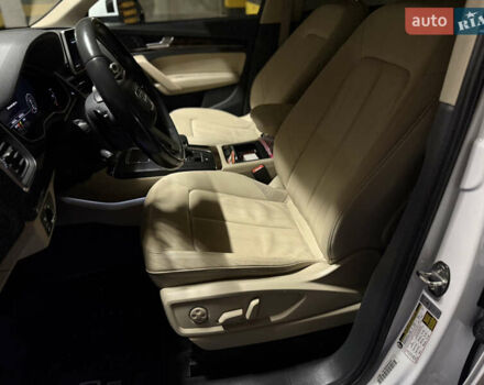 Ауді Ку 5 2017 у Рівному на Automoto.ua Білий Ауді Ку 5, об'ємом двигуна 1.98 л та пробігом 146 тис. км за 23900 $, фото 11 на Automoto.ua