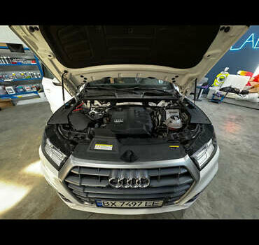 Белый Ауди Ку 5, объемом двигателя 1.97 л и пробегом 105 тыс. км за 32500 $, фото 12 на Automoto.ua