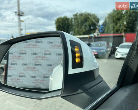 Белый Ауди Ку 5, объемом двигателя 2 л и пробегом 167 тыс. км за 22600 $, фото 25 на Automoto.ua