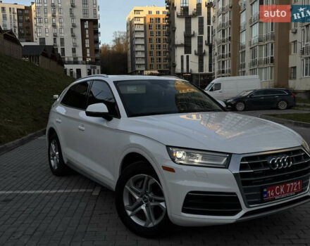 Білий Ауді Ку 5, об'ємом двигуна 1.98 л та пробігом 260 тис. км за 19000 $, фото 3 на Automoto.ua