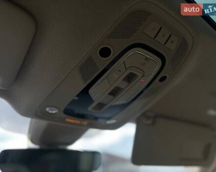 Білий Ауді Ку 5, об'ємом двигуна 2 л та пробігом 215 тис. км за 22000 $, фото 36 на Automoto.ua