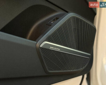 Белый Ауди Ку 5, объемом двигателя 1.98 л и пробегом 122 тыс. км за 27500 $, фото 22 на Automoto.ua