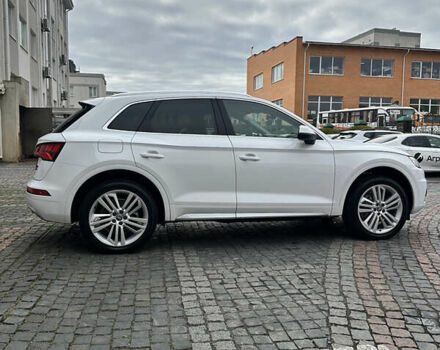 Белый Ауди Ку 5, объемом двигателя 1.98 л и пробегом 74 тыс. км за 26500 $, фото 21 на Automoto.ua