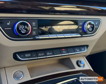 Белый Ауди Ку 5, объемом двигателя 2 л и пробегом 108 тыс. км за 29700 $, фото 27 на Automoto.ua